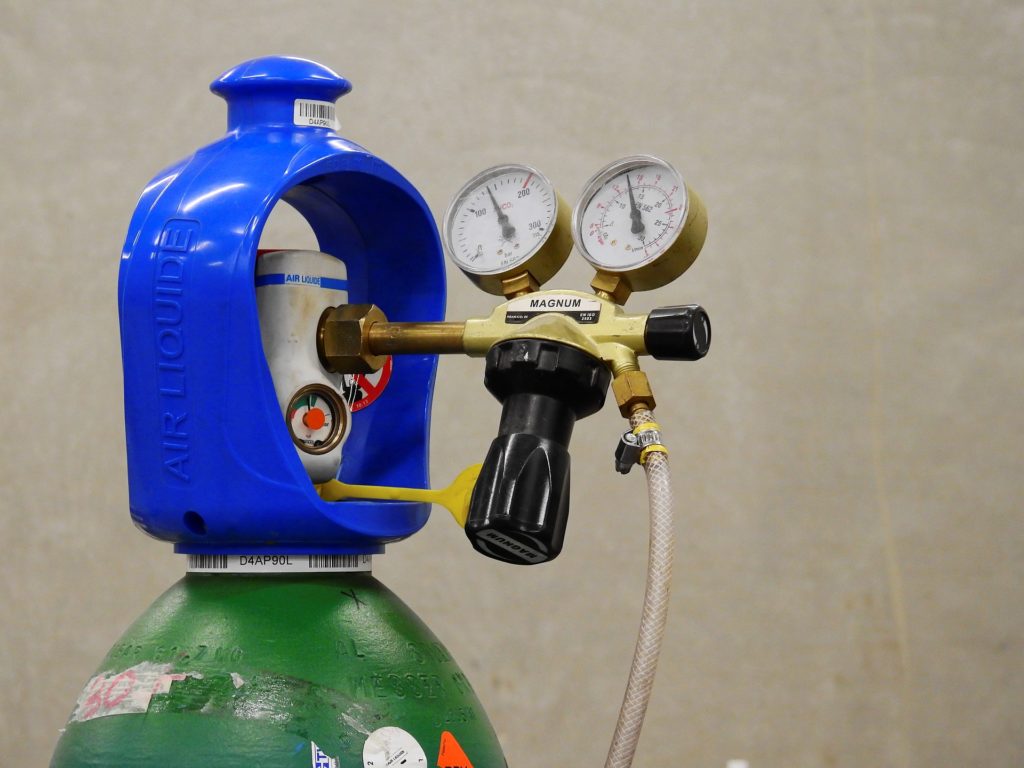 How to Change a Gas Bottle; 6 Easy Steps from the Experts